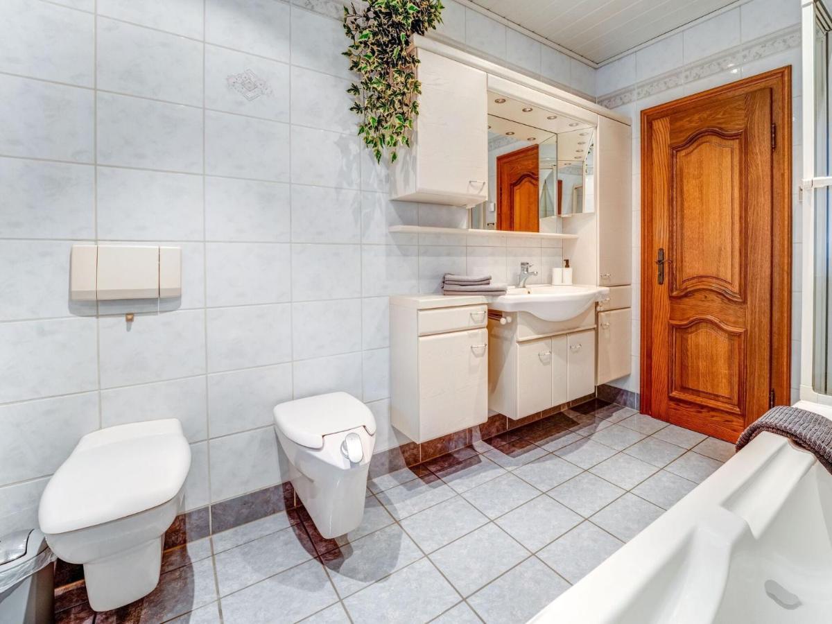 Spacious Flat In Adenau Near The N Rburgring Екстериор снимка